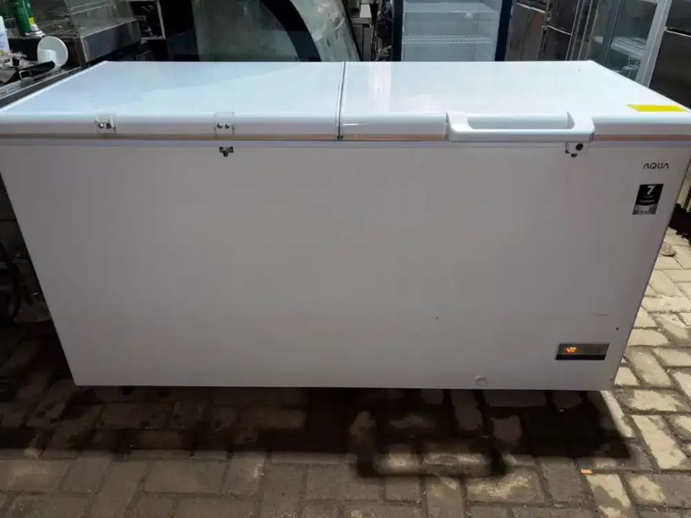 frezzer box aqua 520L 
harga 4,3jt
