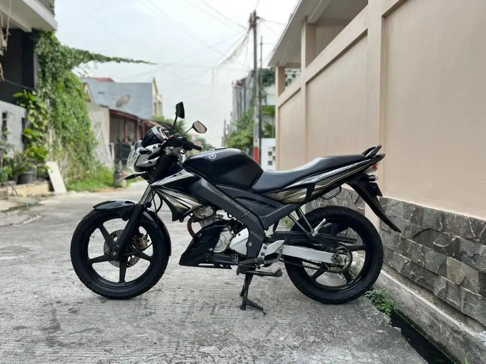 Vixion 2013 Istimewa