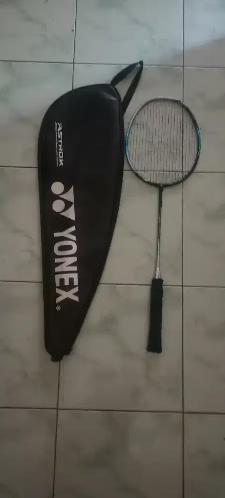Di jual raket badminton Yonex astrox 88D pro gen 3 ori