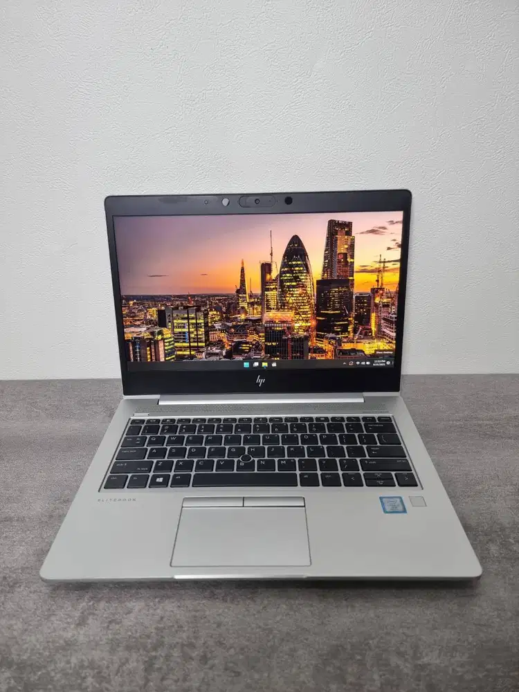 Laptop HP EliteBook 830 G5 i5 Gen 8 RAM 8GB SSD 256GB Second Bergarnsi