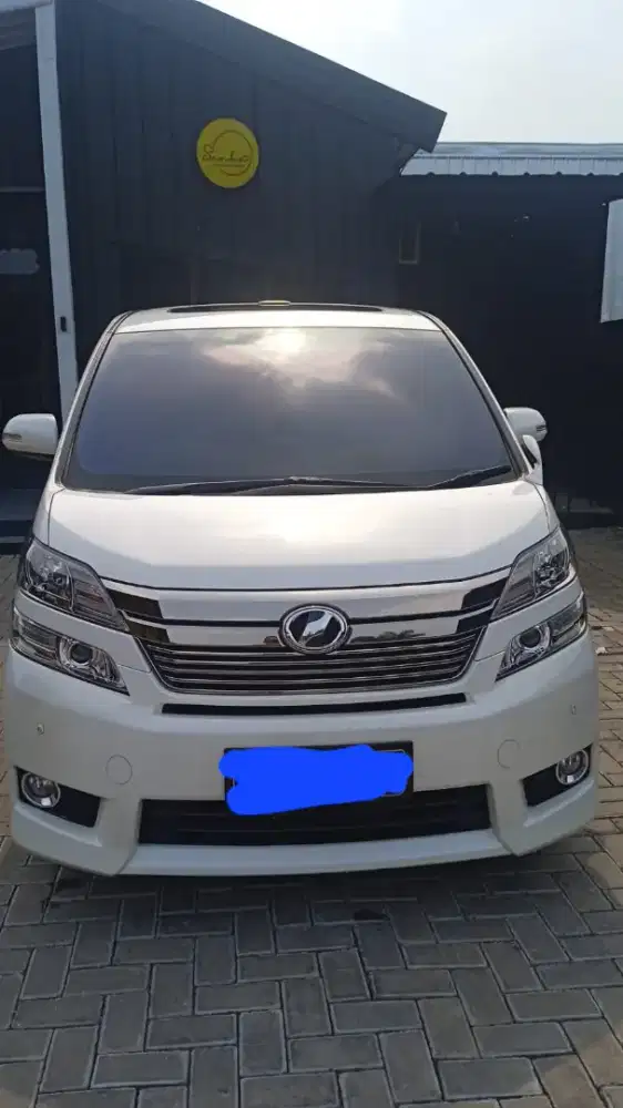 Vellfire X 2.4 Automatic 2013