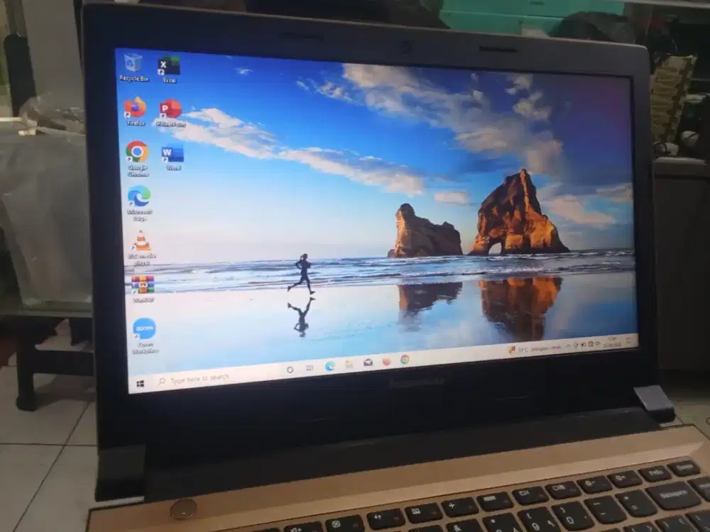 Lenovo Ideapad 305 i3 gen 5 Ram 4gb /1tb