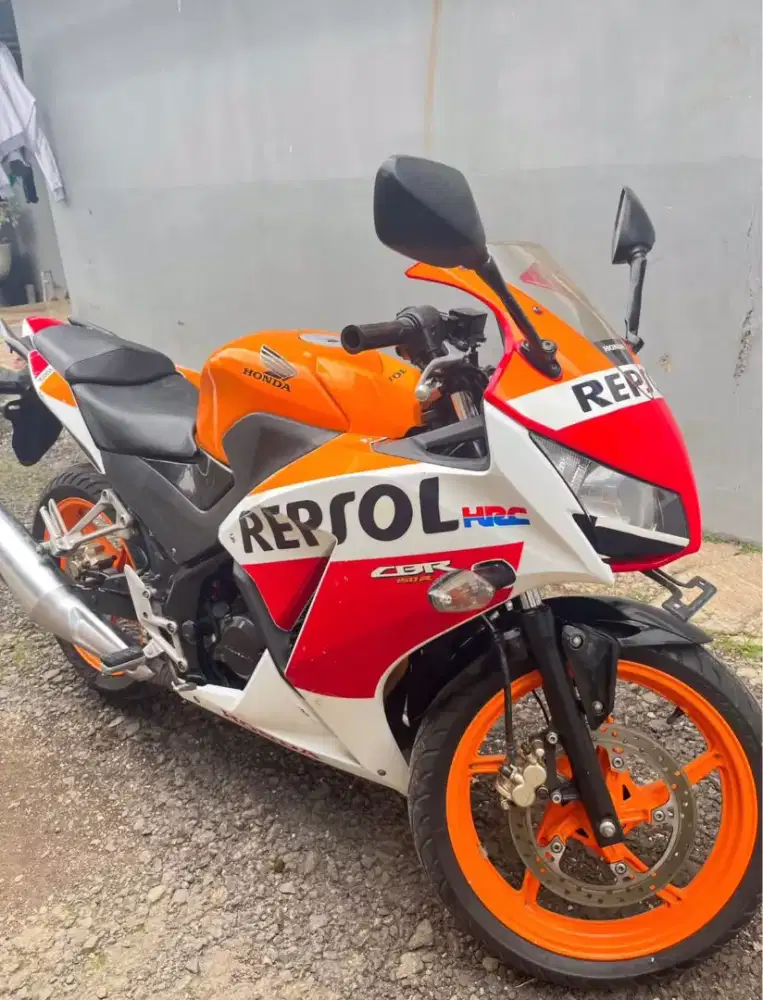 CBR 150 Repsol tahun 2015