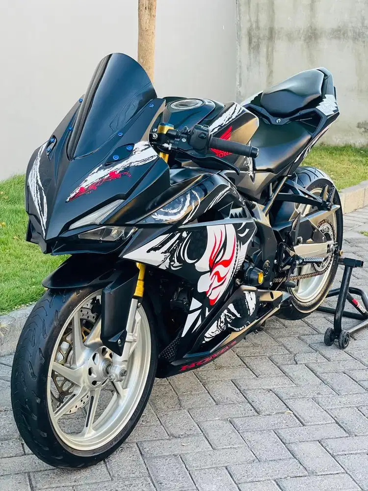 Honda cbr250rr black matte cbr 250rr hitam plat N pajak On cbr250