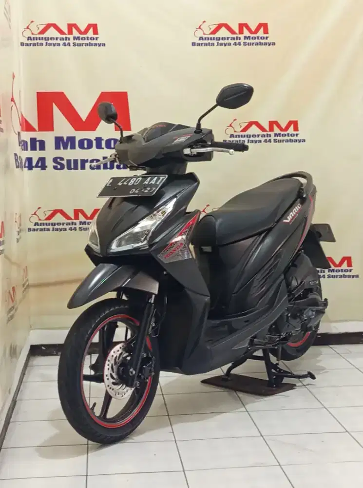 Honda vario 110 Iss Tahun 2017 Hitam doff