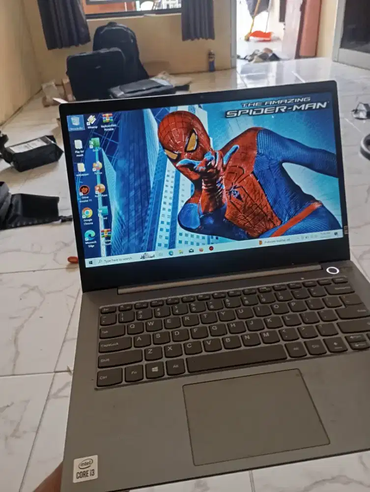 Laptop lenovo thinkpad book