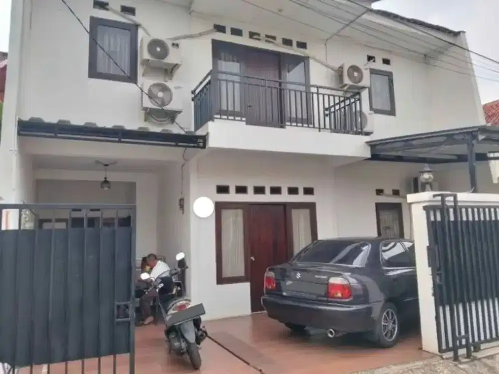 Dijual Rumah Megah di Curug Pondok Kelapa Duren Sawit