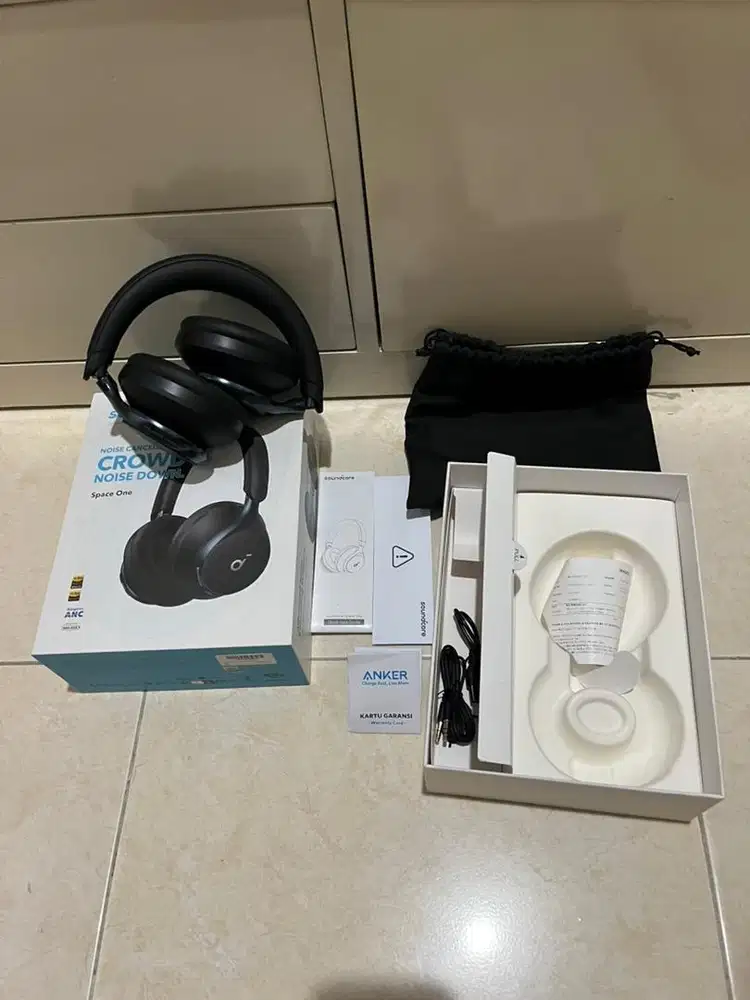 Headphone Soundcore Space One by Anker