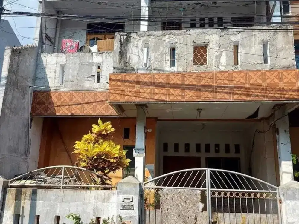 Rumah 2 Lantai di Duta Kranji Bintara