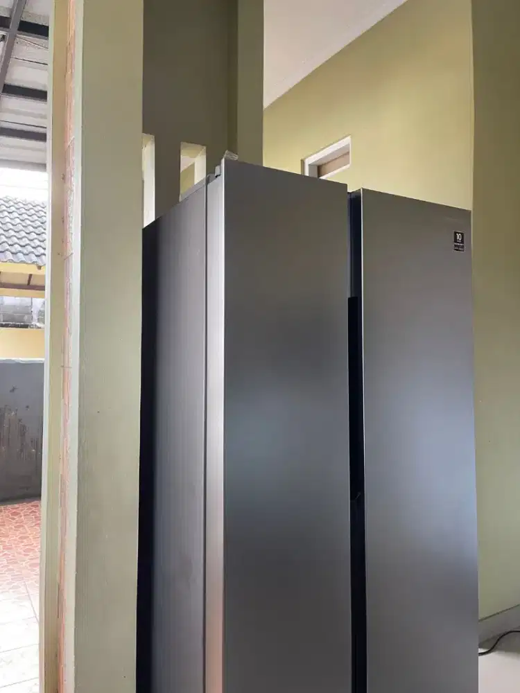 Dijual cepat kulkas side by side Samsung inverter kondisi 99%
