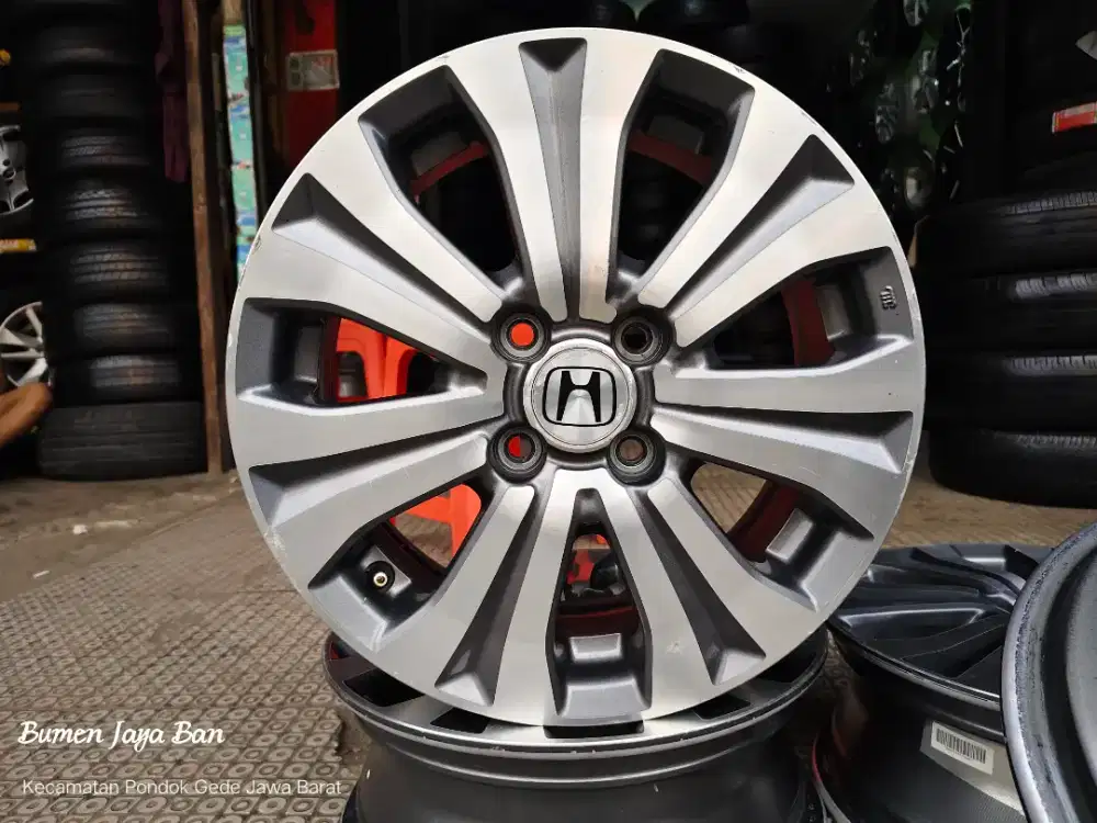 Velg oem Honda Freed R15 pcd 4x100 untuk brio jazz vios mobilio dll