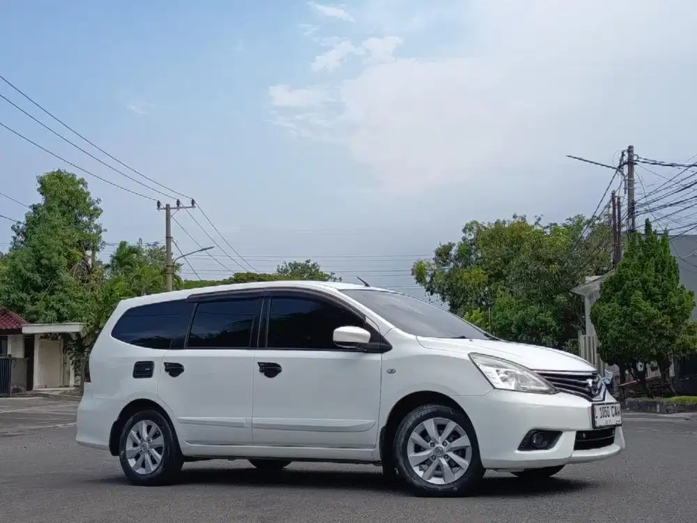 Nissan Grand Livina XV 1.5 Matic 2013 Full aori Bs TT-Kredit.!!
