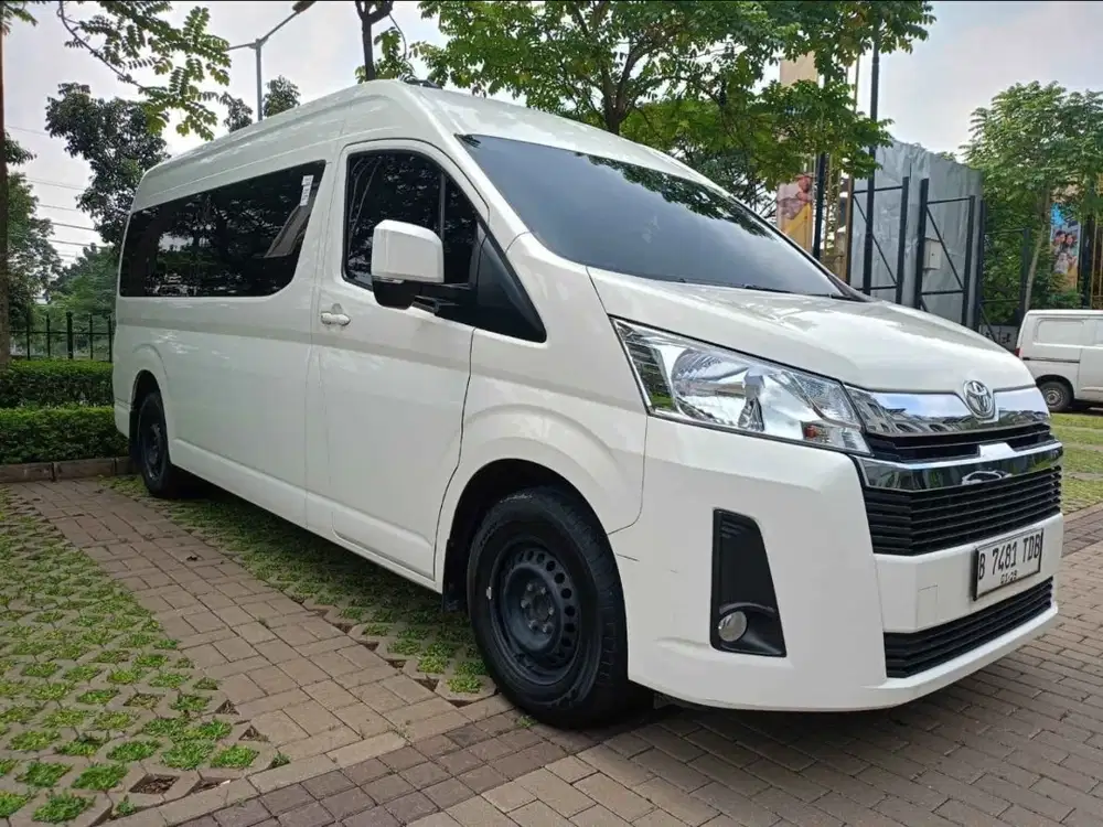 HI ACE WARNA PUTIH TAHUN 2023
