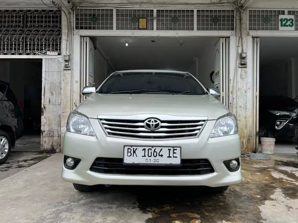 Toyota Kijang Innova G diesel matic 2012