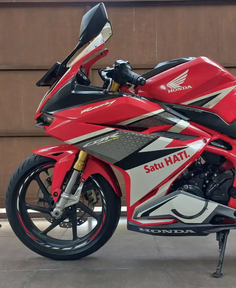 KM 31RB HONDA CBR 250RR TAHUN 2016