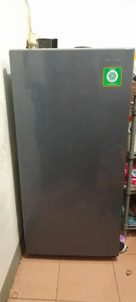 Kulkas sharp 1 pintu 133L
