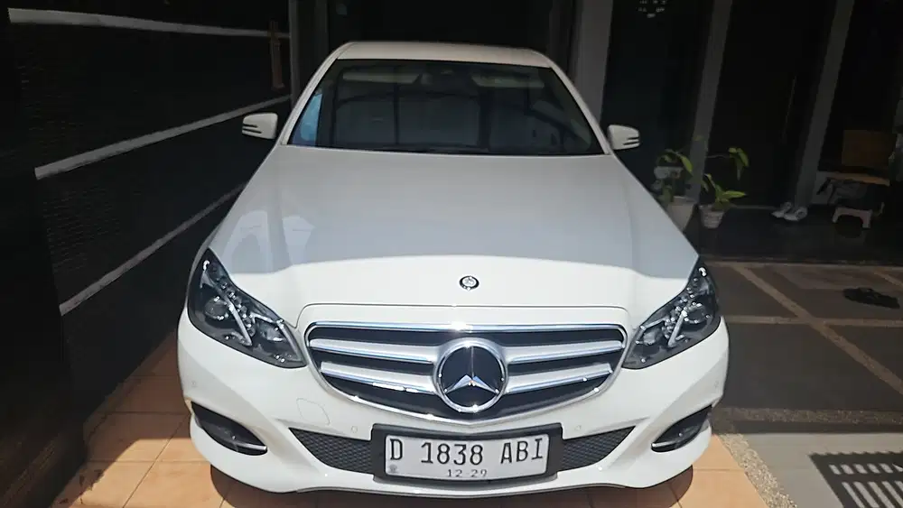 Mercedes-Benz E250 2014 Bensin