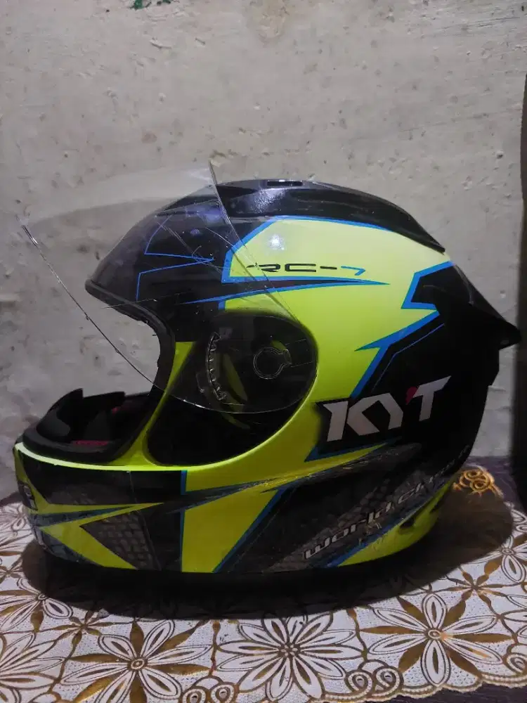 Helm fullface kyt rc7