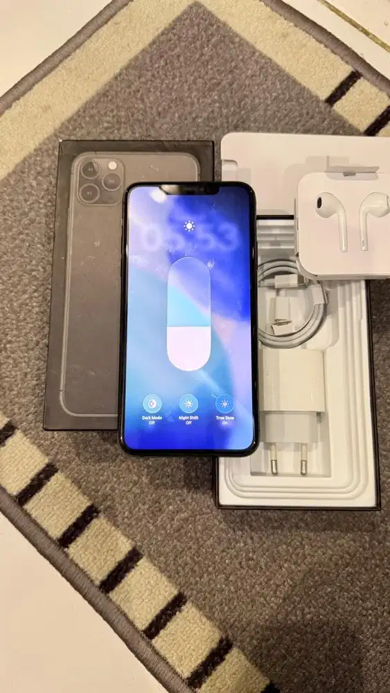 Dijual Iphone 11 Promax 64GB Grey Mulus Lengkap Terdaftar