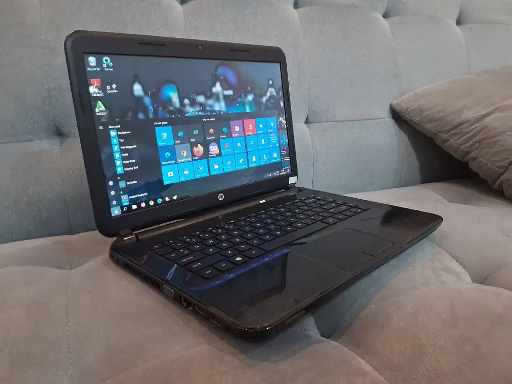 Laptop HP 14 Ram 8GB BATERAI n LCD BARU Intel Core i3 Mulus BerGransi