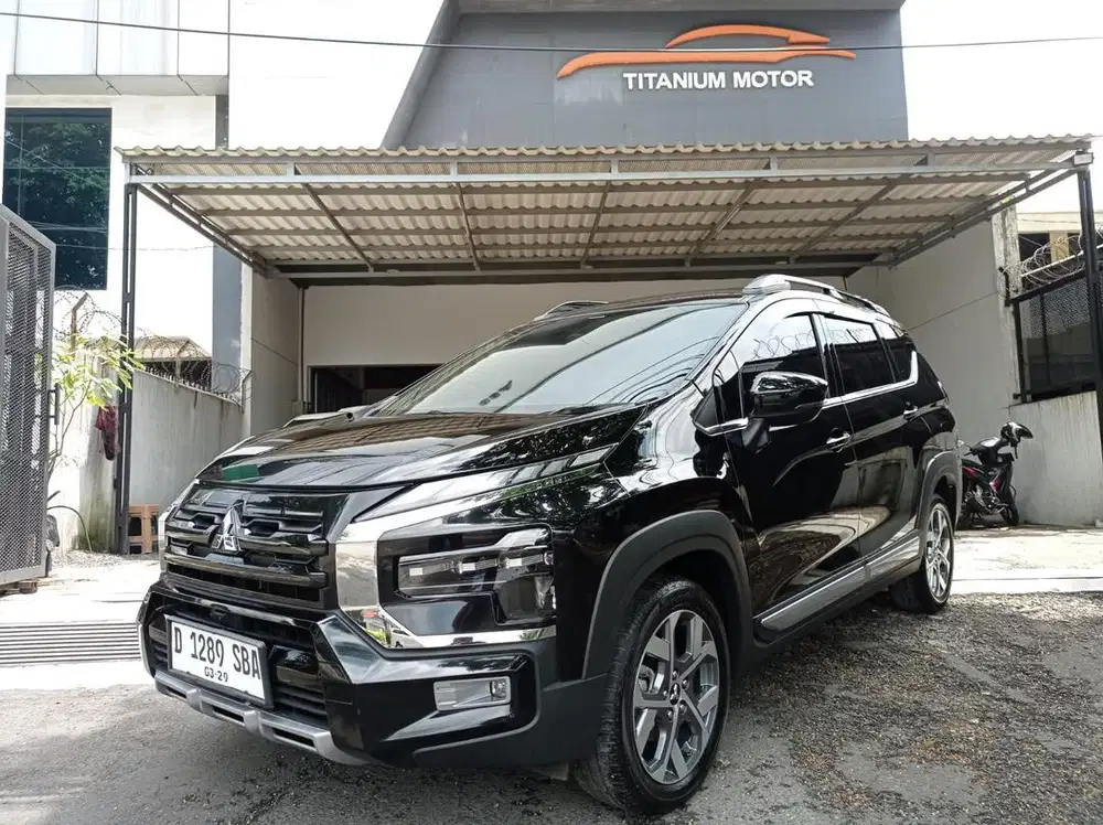KM 16rb ANTIK Mitsubishi Xpander Cross Premium Packagd Black 2023