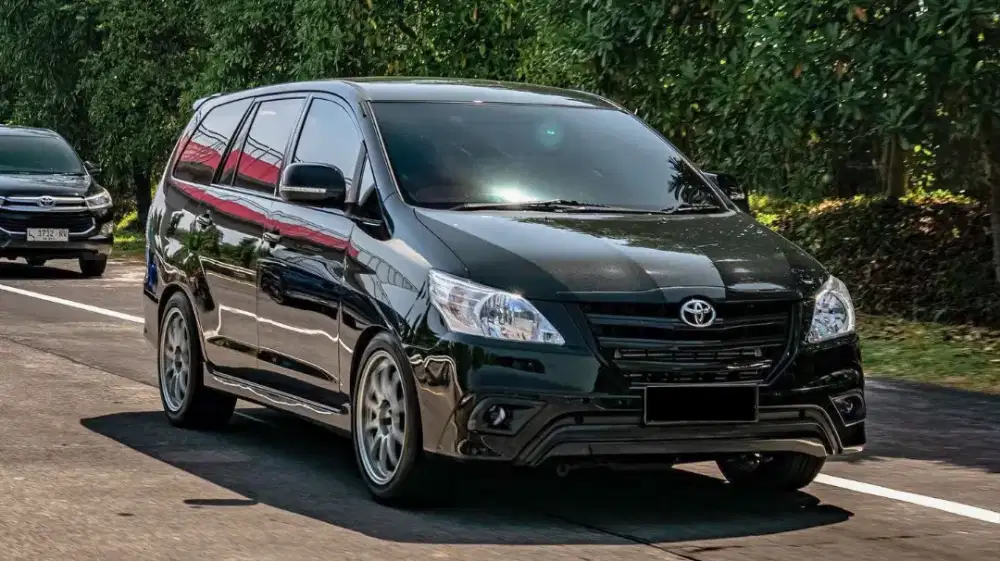 Toyota Kijang Innova 2014 G Diesel AT