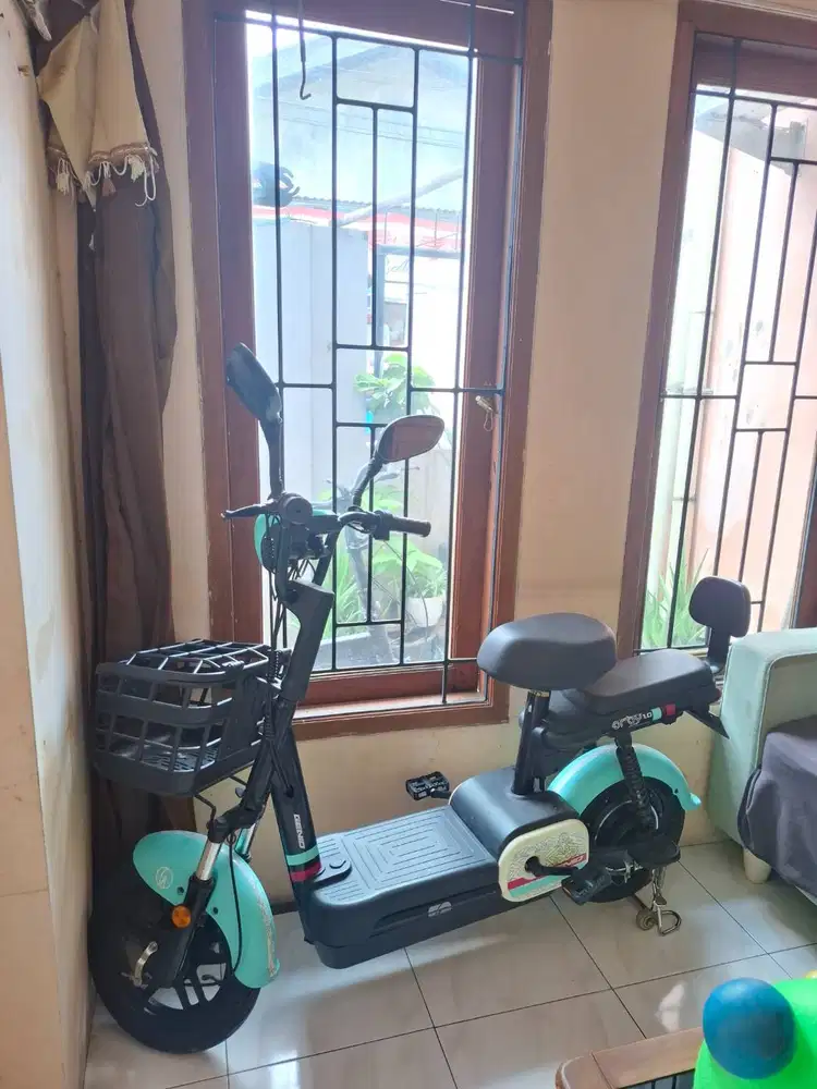 Sepeda listrik Genio JUAL CEPAT