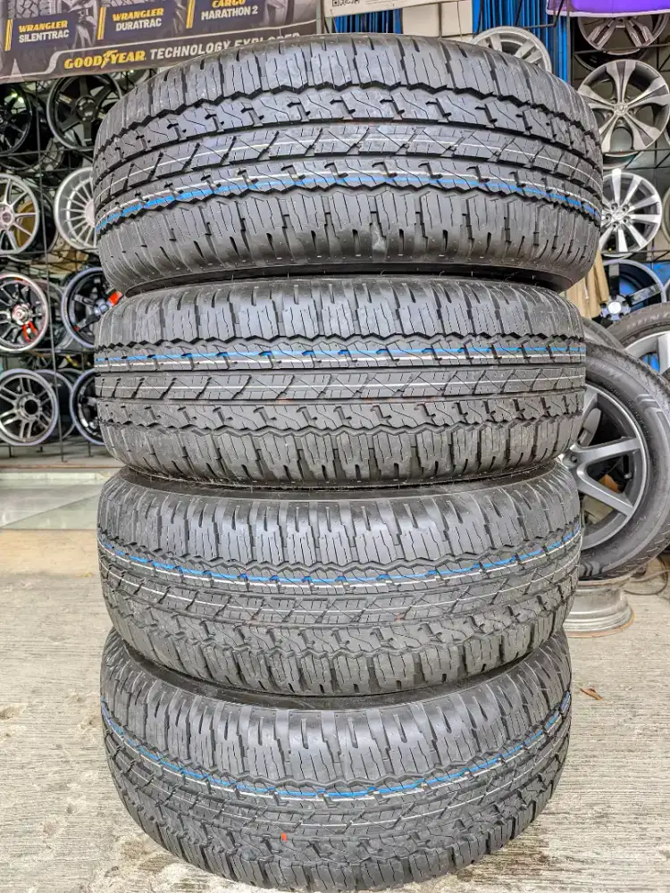Ban Bridgestone Dueller AT 265/65 R17