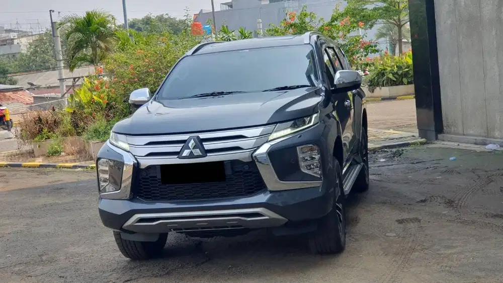 [ GARANSI 5TH ] Mitsubishi Pajero 2.4 Sport Dakar 4x2 AT 2021/2022