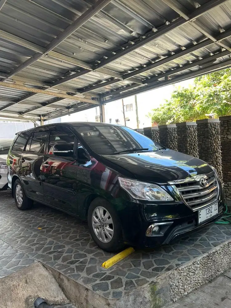 Innova G Diesel Matic 2013