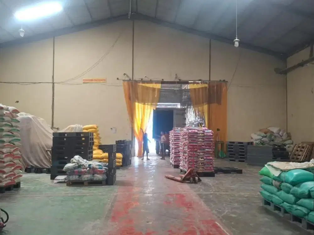 EX Penggilingan Beras Gudang Bumi Maspion Romokalisari Tersedia Kantor