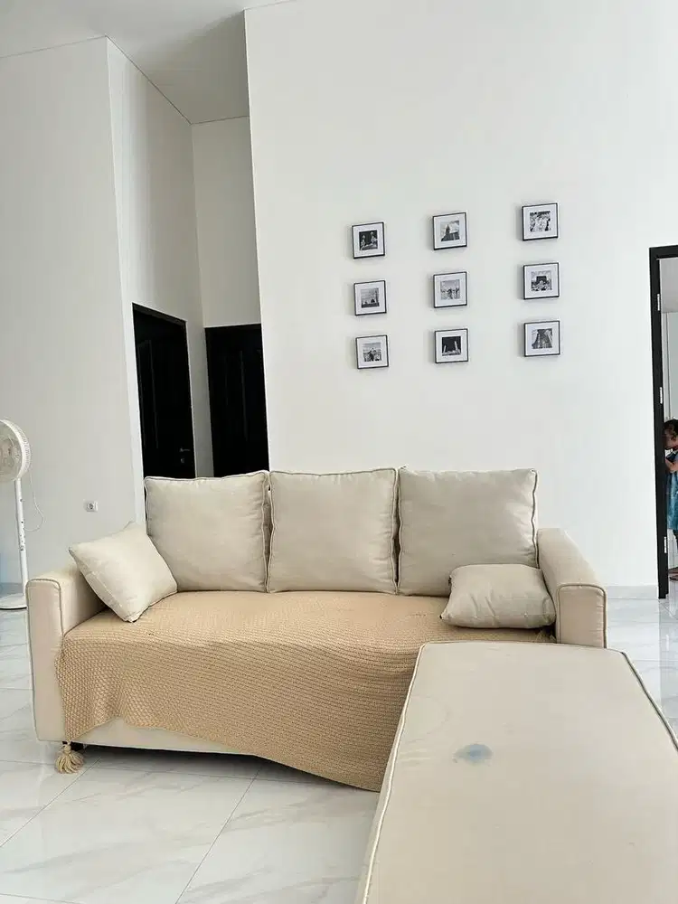 Di sewakan rumah komplek puri mayang