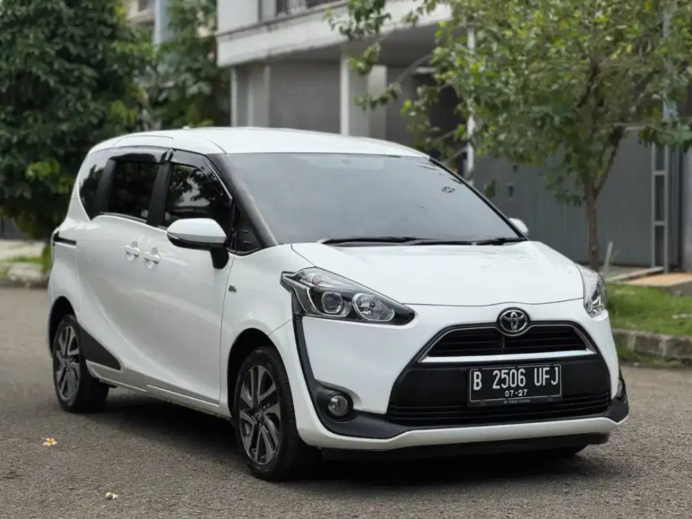 Sienta 1.5 V At 2017 Matic Siap Pakai