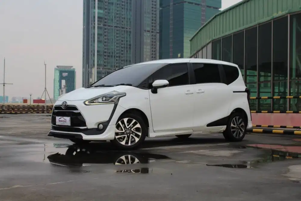 [KM50RB] Toyota Sienta Q CVT 2018 G V AT