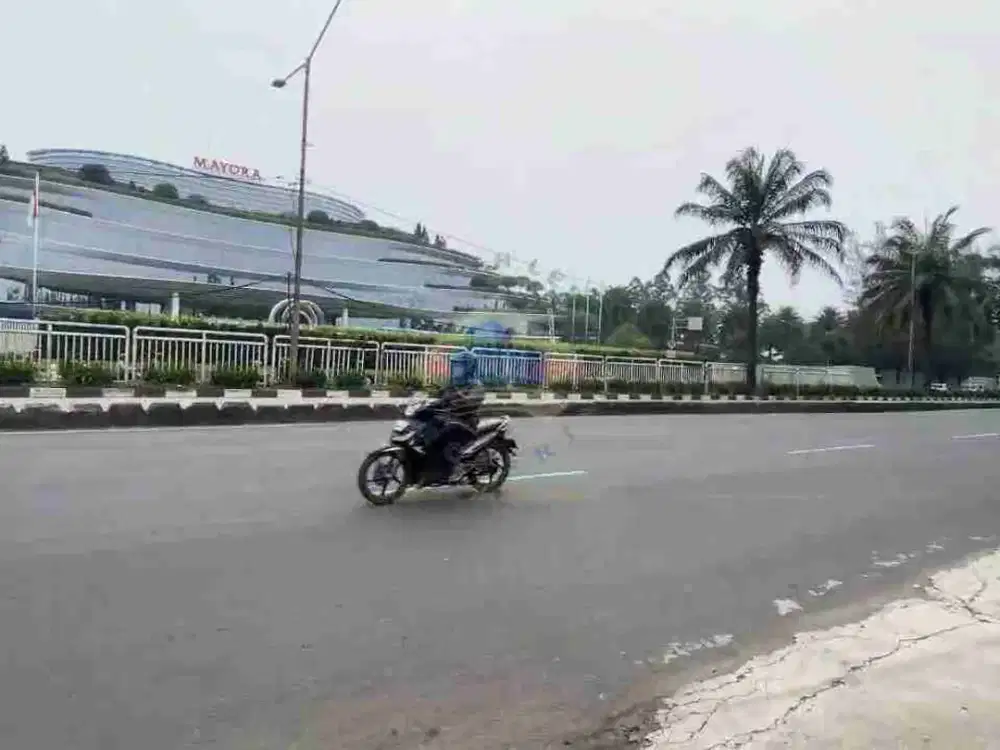 Jual Tanah Industri di Jalan Raya Pantura, Semanan,
X Deres - Jakarta Barat.