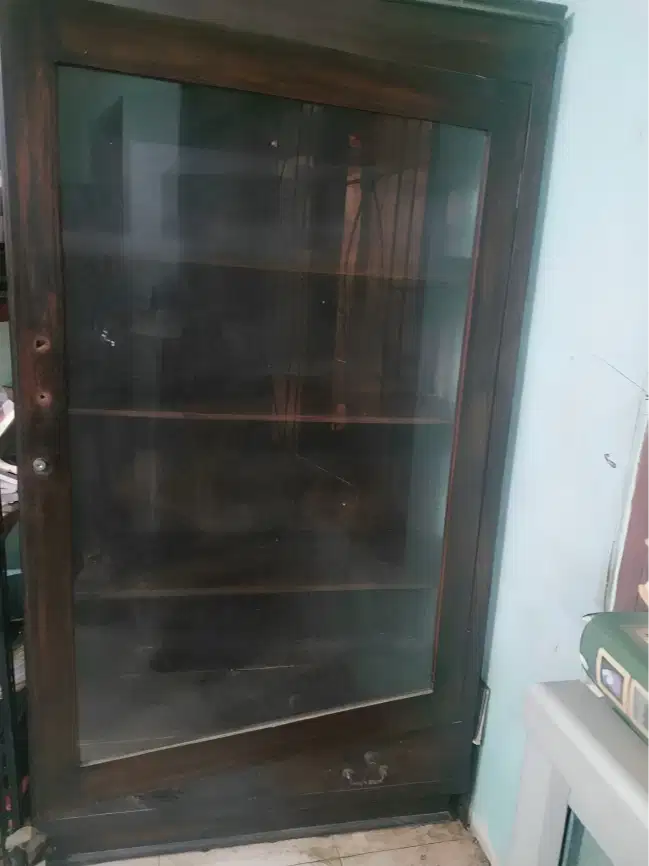 Lemari Rak Kaca Kayu Jati Antik Jadul Untuk Pajangan, Buku, Hiasan