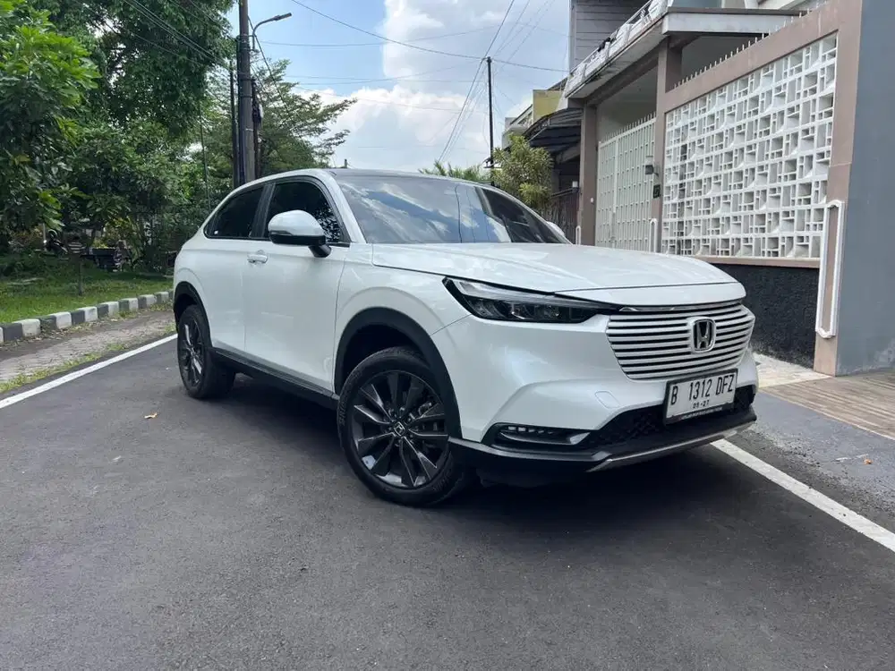HRV SE 2022 putih AT