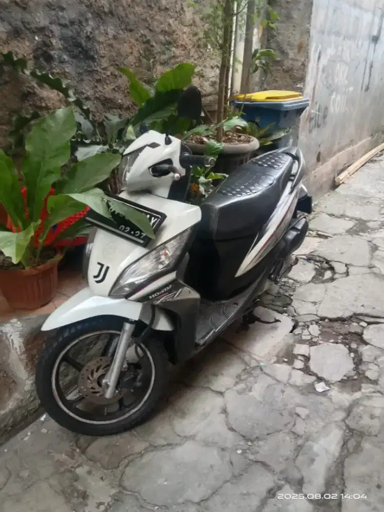 Honda spacy 2012