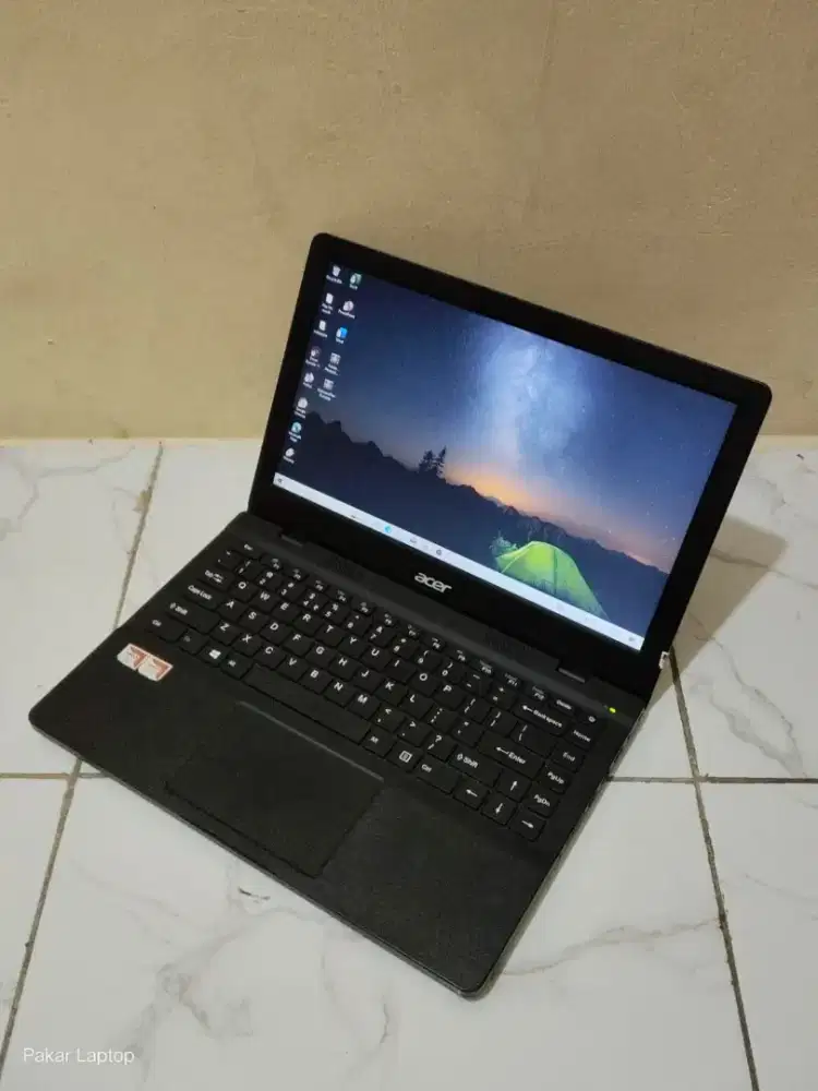 Acer One 14 Z3-471 Amd Pro A6-7350B Hdd 1Tb Kondisi Like New