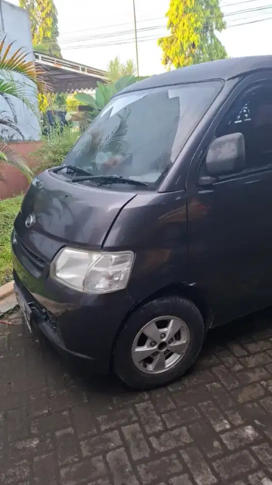 Dijual Grand Max 1.3 MT