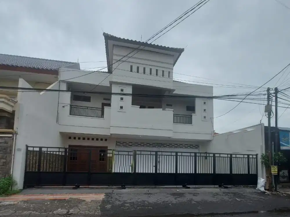 Rumah usaha strategis cocok minimarket / toko / kantor