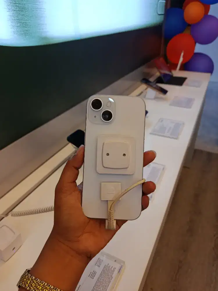 iPhone 15 Ready Warna Lengkap Garansi Resmi