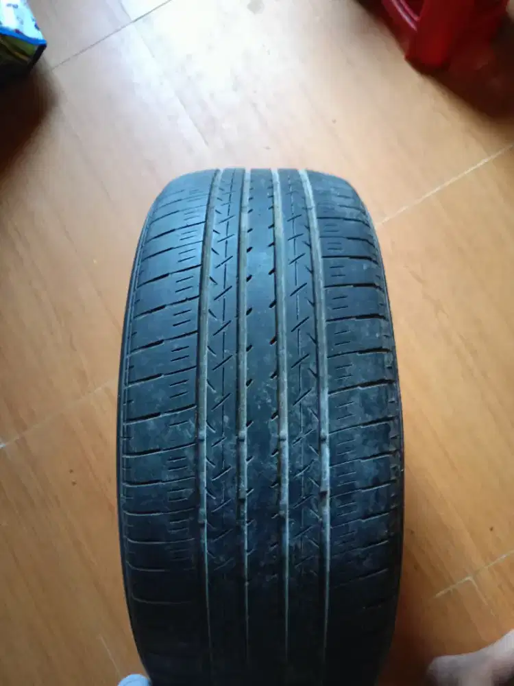 Ban tubeless 195/50 r16