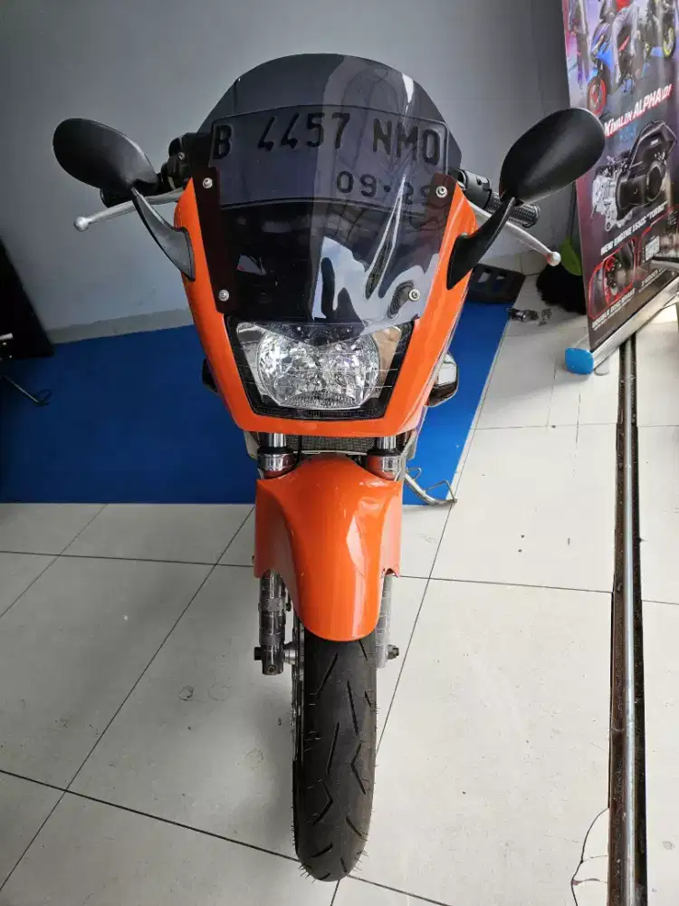 Dijual kawasaki ninja R convert SSR 2012 warna orange,full restorasi.