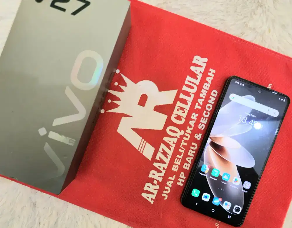 Vivo v27e  8/256 Layar AMOLED
