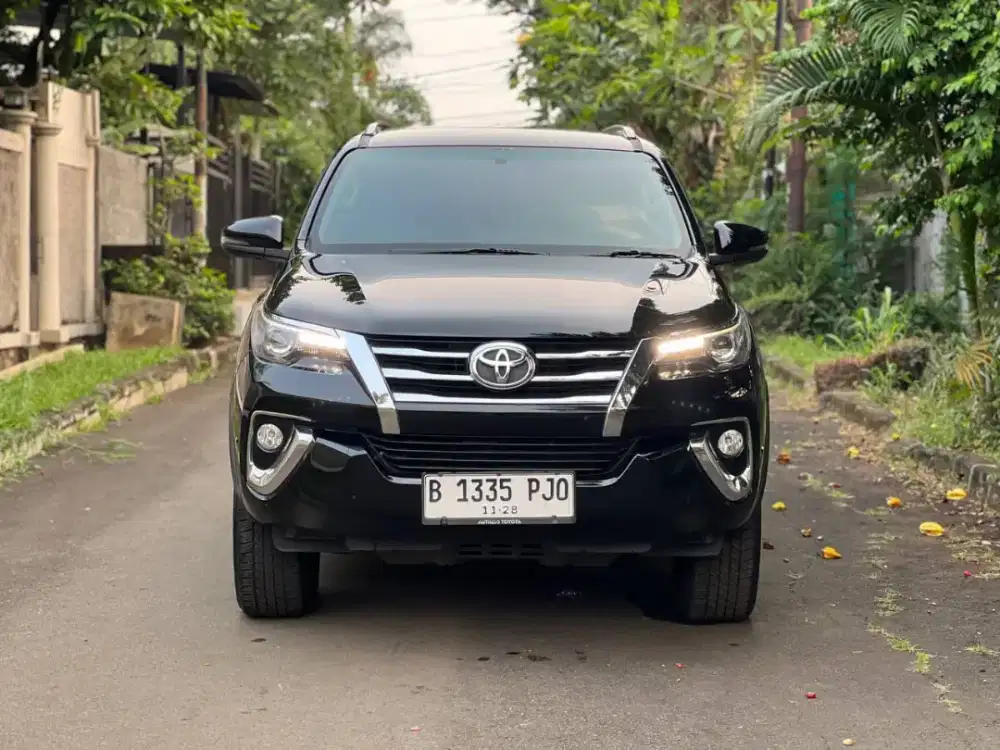 Toyota Fortuner VRZ 2.4 AT 2018 TERMURAH