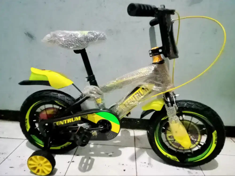 Dijual sepeda BMX CENTRUM anak barang baru bagus mulus tinggal pakai