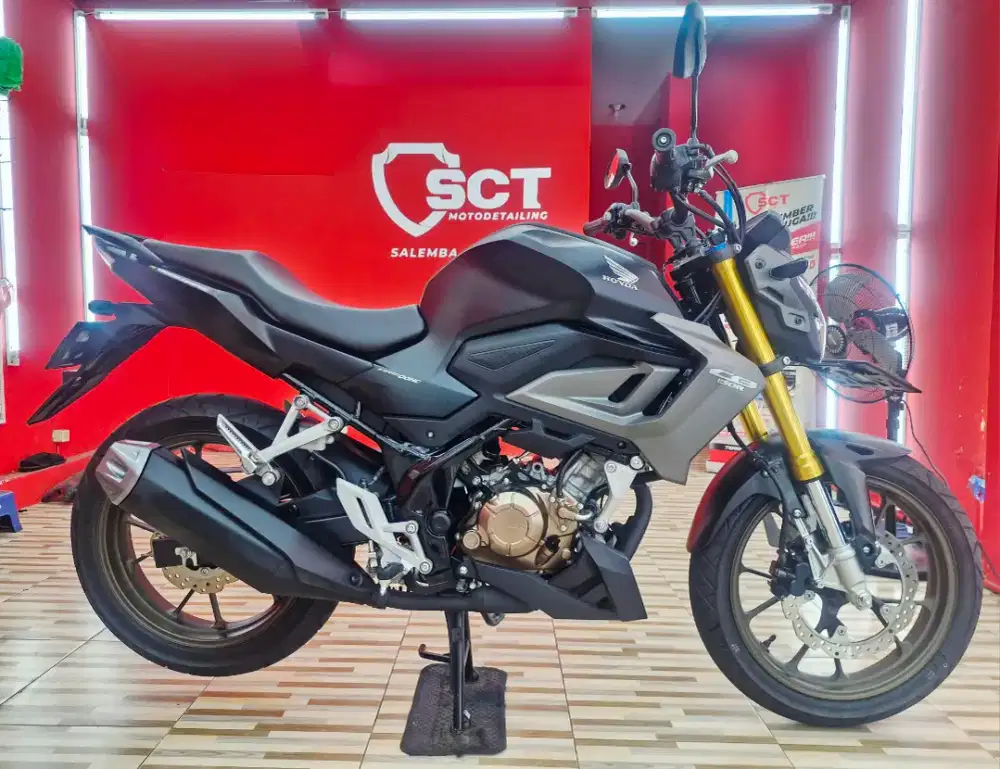 JualCpt95%LikeNew KM1Rb PjkJun26 HONDA CB 150 R 2025 STREET FIRE CB150