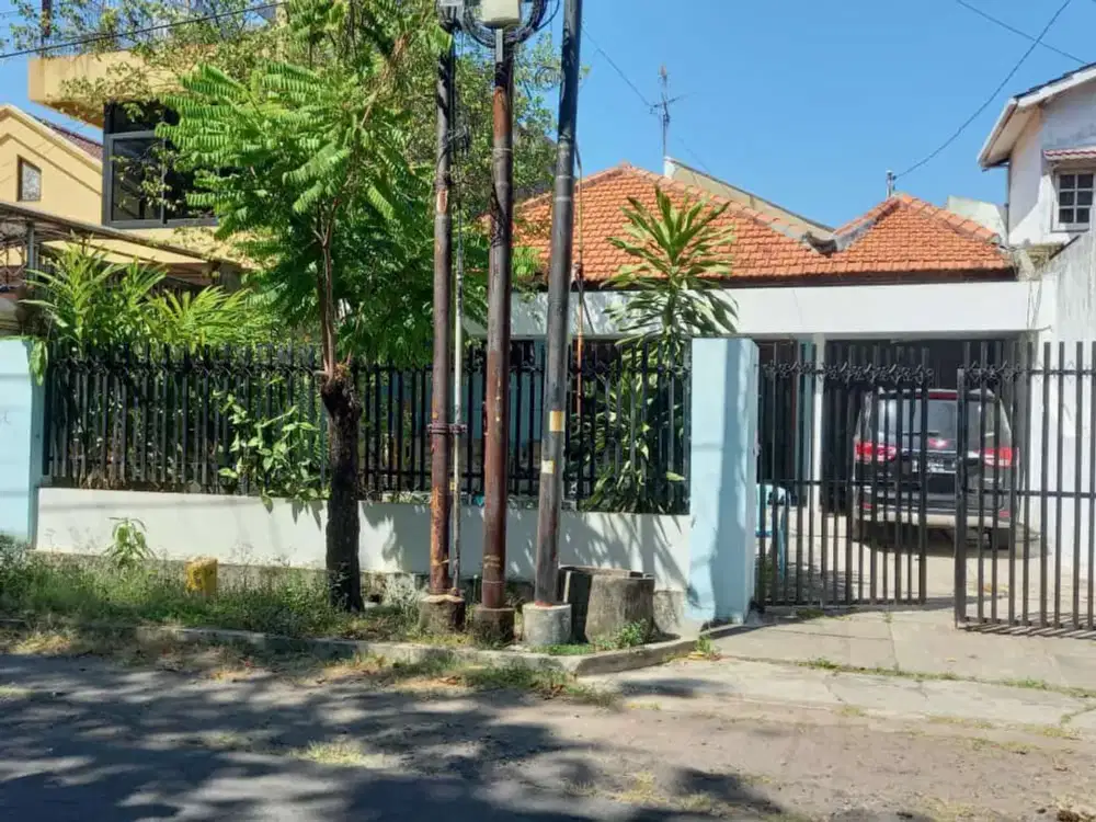 Bebas banjir Rumah Jl. Ngagel Tama dekat dengan Bilka