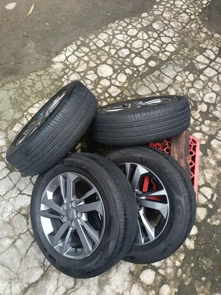 Velg xenia 2024